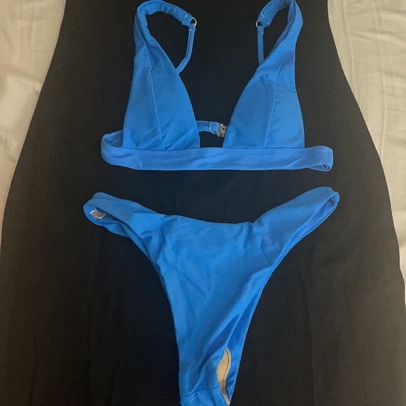 Sexy Brazilian Swimsuit - Picture 2 of 6